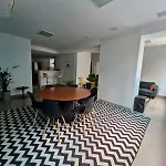 Apartamento No Leblon! Broad, Illuminated, Close To Everything!