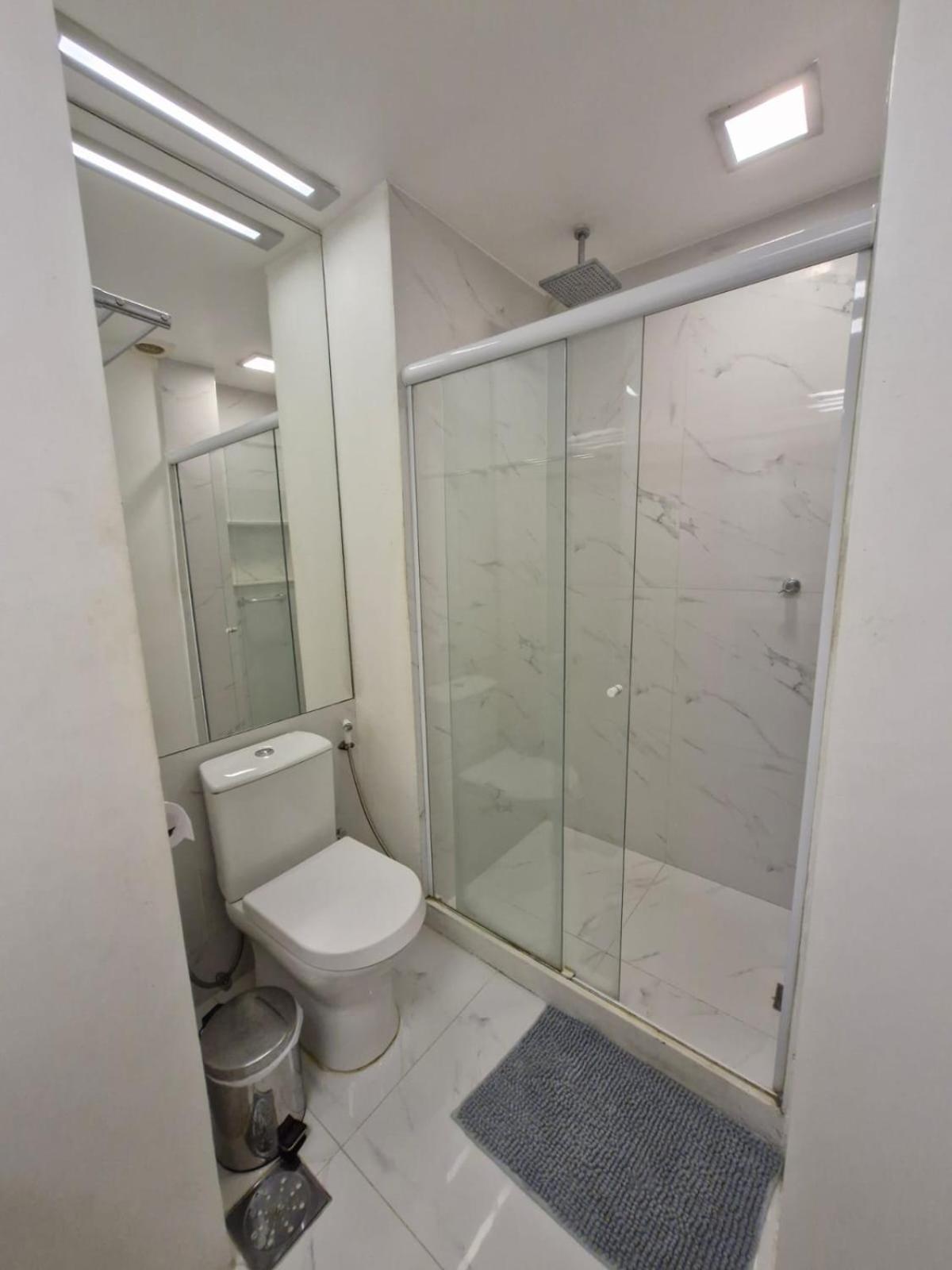 Apartamento No Leblon! Broad, Illuminated, Close To Everything!