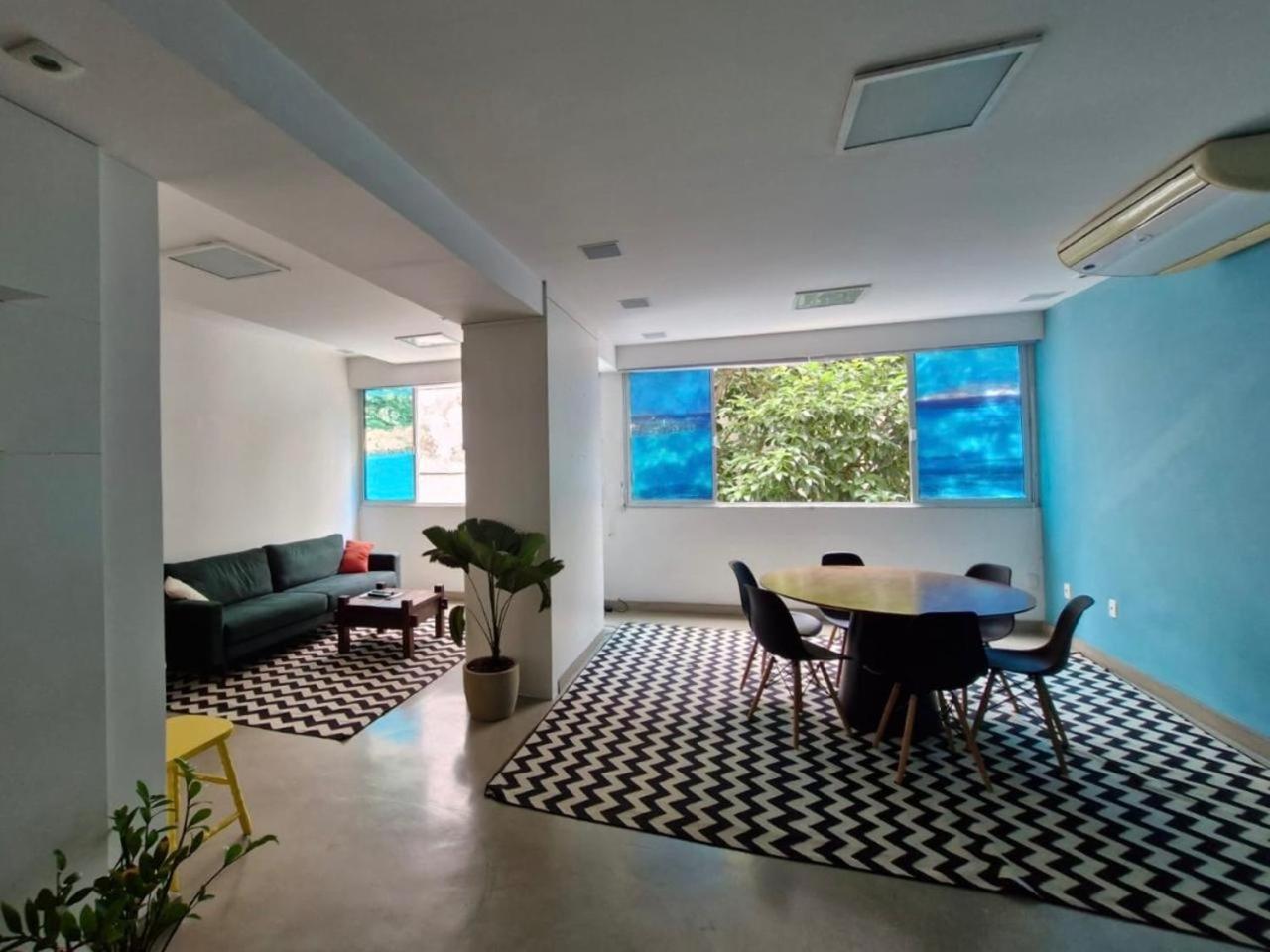Apartamento No Leblon! Broad, Illuminated, Close To Everything! Rio de Janeiro